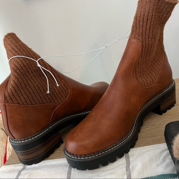 NWT Universal Threads Womens Boots Cognac Size 11 Memory Foam Insoles - Picture 4 of 5